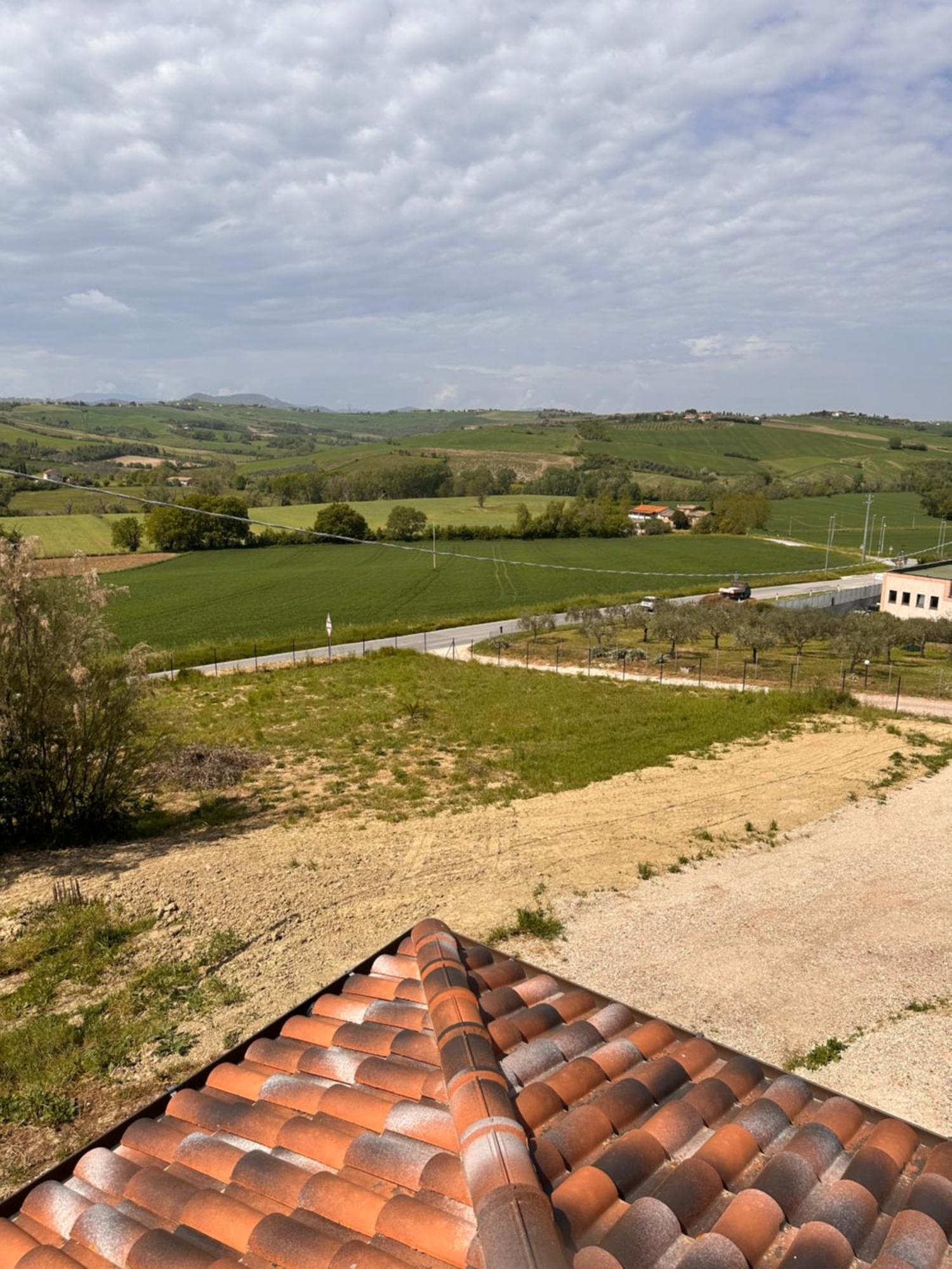 La Sosta Di Guido A Tavullia Bed and Breakfast Buitenkant foto